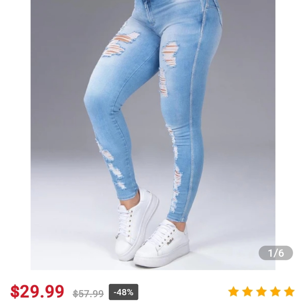 Distressed skinny jeans